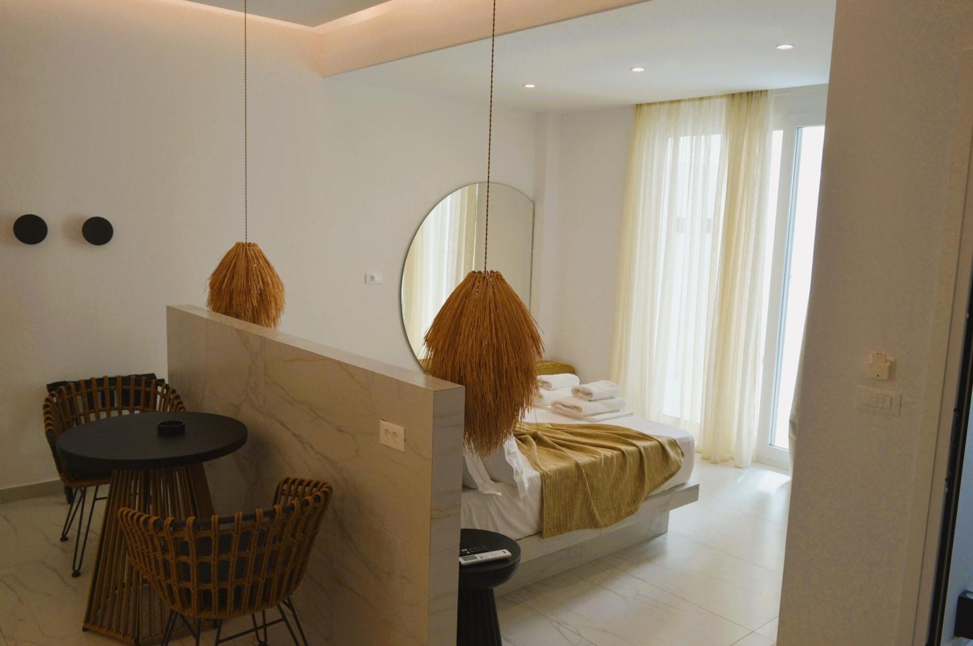 V Luxury Apartments Naxos Naxos City Екстериор снимка
